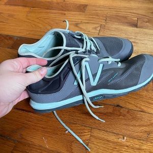 New balance CrossFit shoes! Size 10 women’s grey blue. Barely worn!